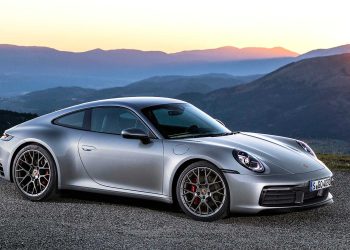 8th Generation of Iconic Porsche 911 Strikes