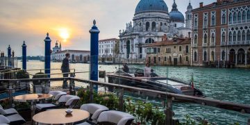 Ferretti Has Opened Exclusive Lounges, Privées and Decks In Spellbinding Locations