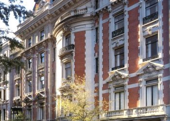 Mexican Billionaire Carlos Slim’s Glided Age Manhattan Glided Townhouse Listed at $80 Million