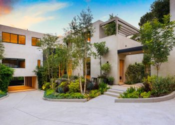 Kylie Jenner and Travis Scott Selling $20M Beverly Hills Home